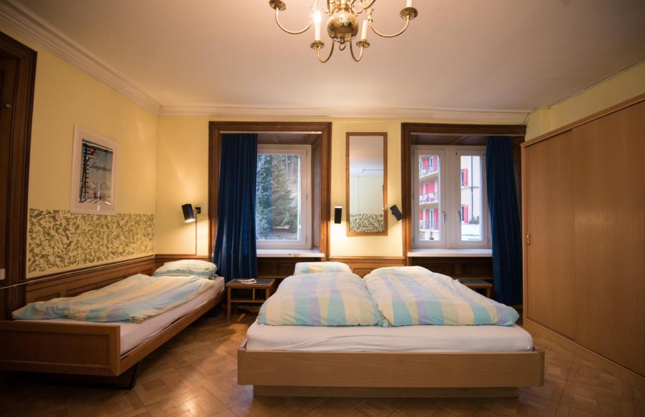 Hotel Jenatsch 帕潘 外观 照片