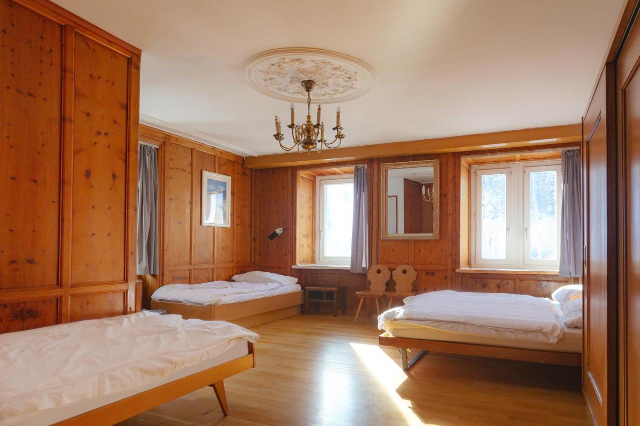 Hotel Jenatsch 帕潘 外观 照片